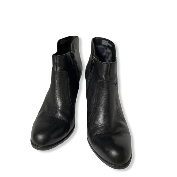 SOLD Born Claire Ankle Boots, Women’s size 7 1/2 - Picture 6 of 6